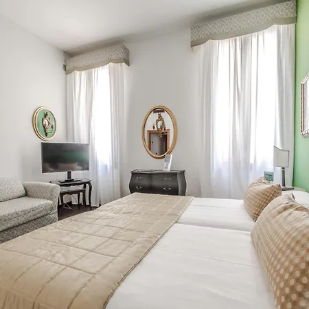 Hotiday Collection - Santa Lucia 4* Venice