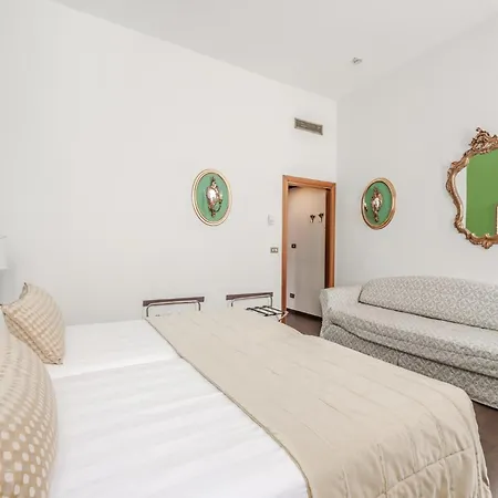 Hotiday Collection - Santa Lucia Hotel 4*