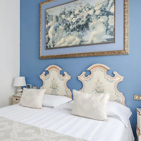 Hotiday Collection - Santa Lucia Hotel Venice
