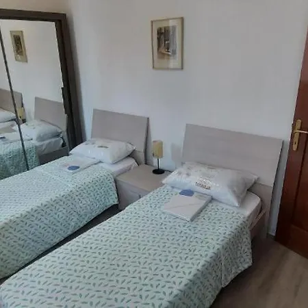 Guest house 10 Minutes To The Train Station