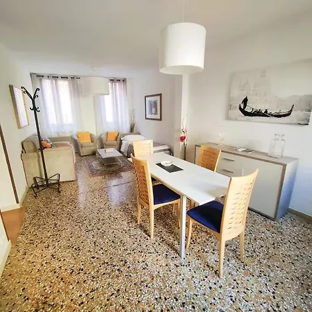 Dimora 5318 Apartment *