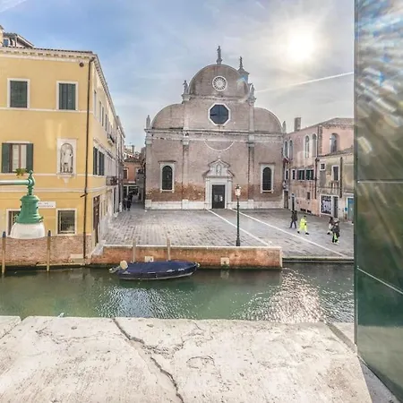 Apartment Canal View Luxury Heritage Retreat 2 Bedroom Venice