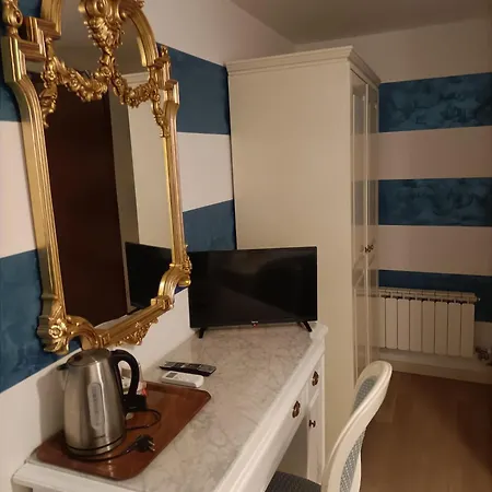 Palazzo Lion Morosini - Check In Presso Ai Santi Apostoli Guest house Venice