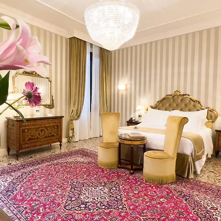 Hotel Ai Cavalieri Di 4*