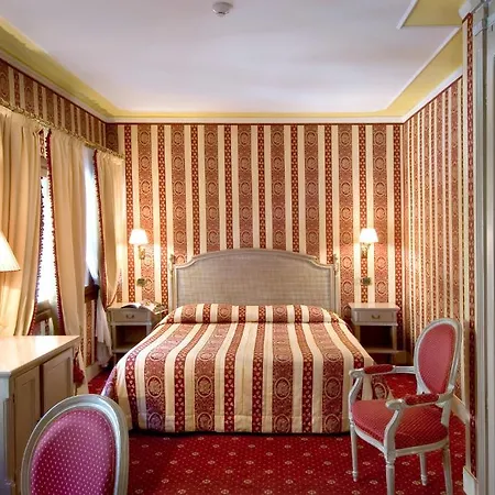 Ca' Lucatello Townhouse Апартаменты *