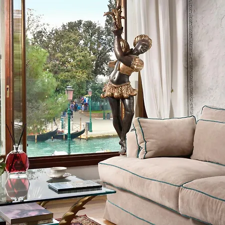 Swan Dolcevita Prestige - Canal View & Exclusive Experience * Venezia