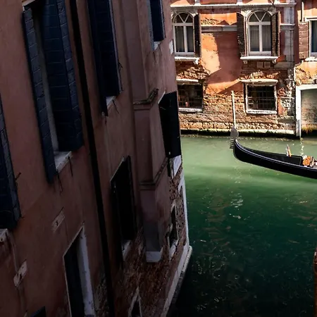 San Marco Canal View By Bricola Apartment