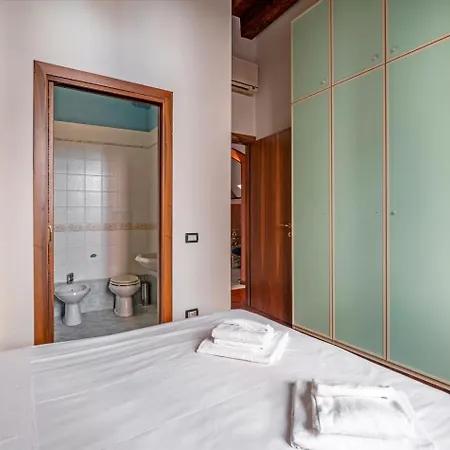 Apartment San Marco Canal View By Bricola *