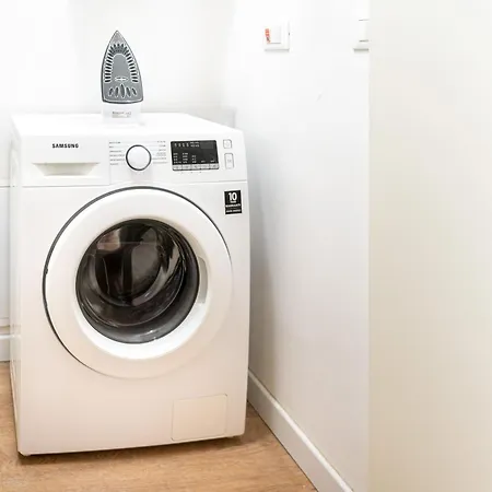 Vista Canale, 4 Ospiti, 2 E 2 Bagni Apartment *