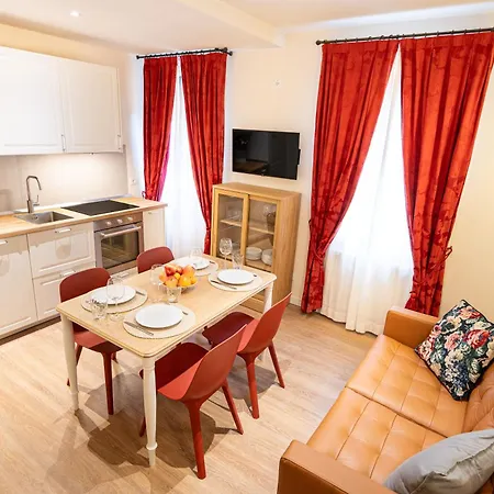 Vista Canale, 4 Ospiti, 2 E 2 Bagni *