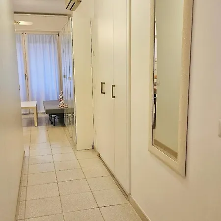 Apartment Sunny Comfort - Via Edmondo De Amicis, 2