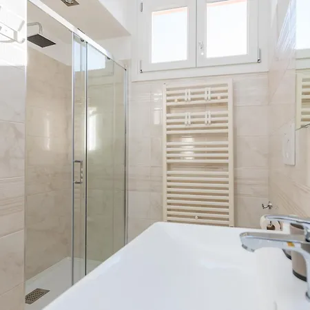 Apartment Eleganza E Comfort A Due Passi Da Free Park Venice
