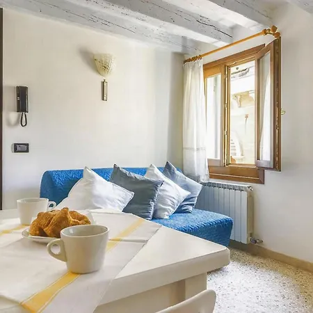 Moise Apartment