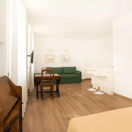 Dimora 5318 Apartment