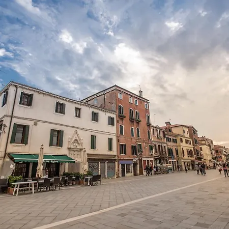 Apartment Stunning Venetian By Biennale Gardens