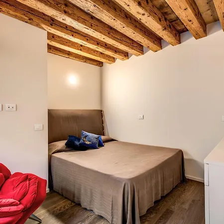 Apartment Stunning Venetian By Biennale Gardens