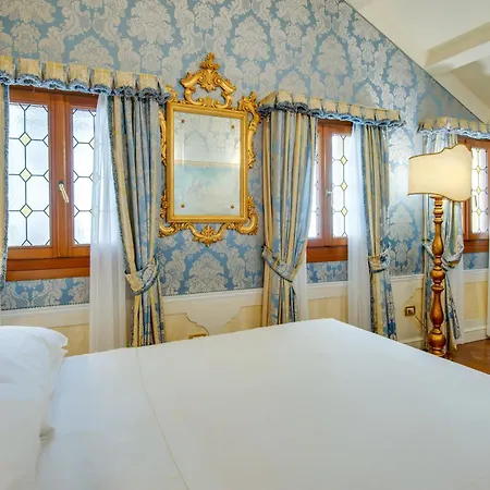 Canal Grande 4* ונציה