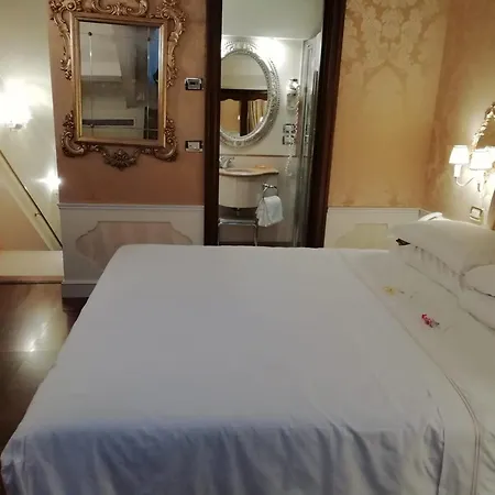 Canal Grande Hotel 4*