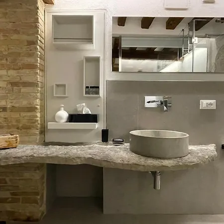 Apartment Veniceloft 5minutefromrialto 10minutefromsanmarco 5minitestationtrain Infrontofcad'oro *