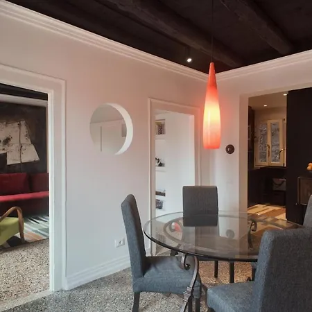 Apartment Close To Biennale