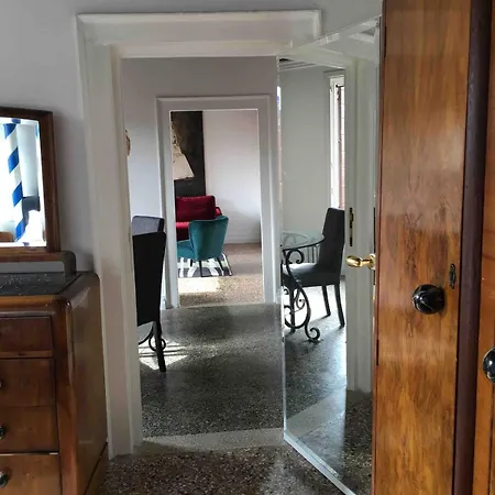 Apartment Close To Biennale *