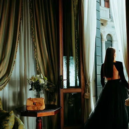 Hotel Al Ponte Dei Sospiri Venedig