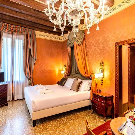 Al Ponte Dei Sospiri 4*