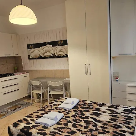Paradise Wi-fi Apartment Venice