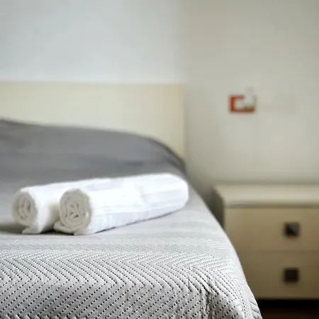 Airport Marco Polo Apartment