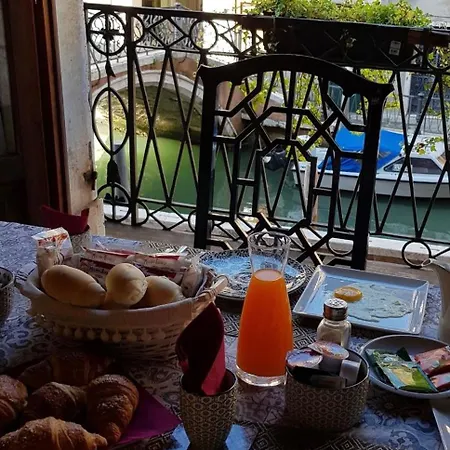 Bed & Breakfast San Firmino Canal View 2*