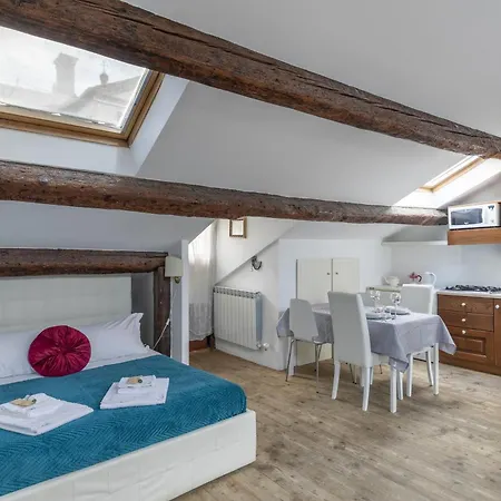 Apartment Lovely Attic For 4 Person With Wifi - A/c *