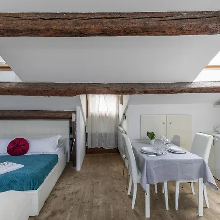 Apartment Lovely Attic For 4 Person With Wifi - A/c Venice