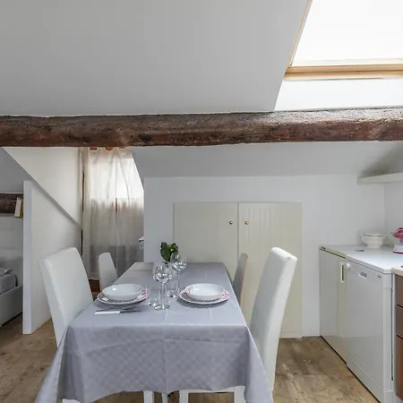 Lovely Attic For 4 Person With Wifi - A/c * Venice