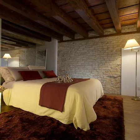 Ca Patron Loft - Canal View * Venice