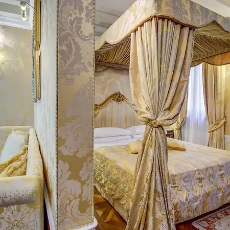 Canal Grande 4* ונציה