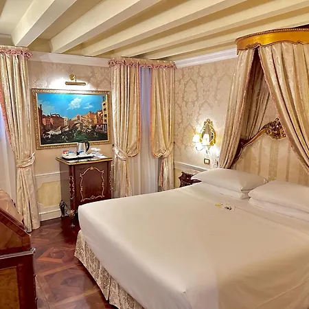 Canal Grande Hotel