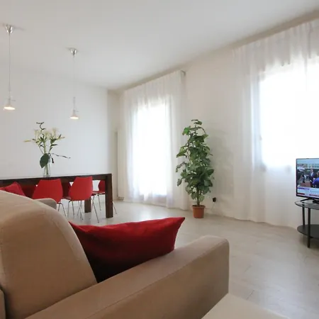 Grand Canal Terrace Palace Apartment