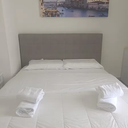Venice Apartments Apartment *