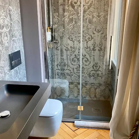 Apartment Rialto Terrace On The Grand Canal