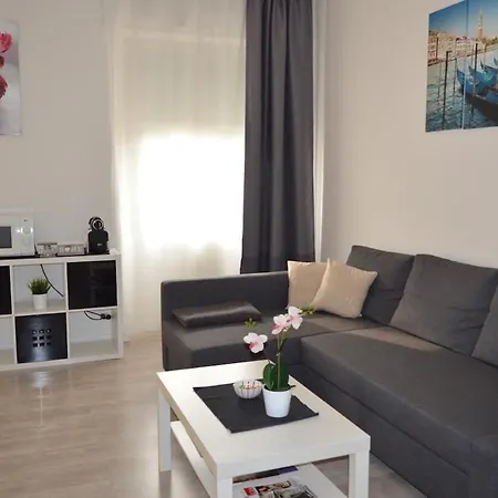 Zara Free Parking Apartment *