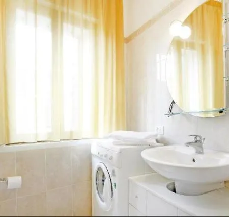 Bricola Biennale Apartment