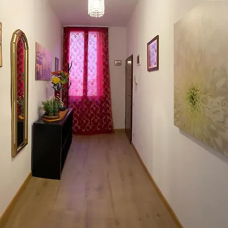 Bella Addai Apartment Venice