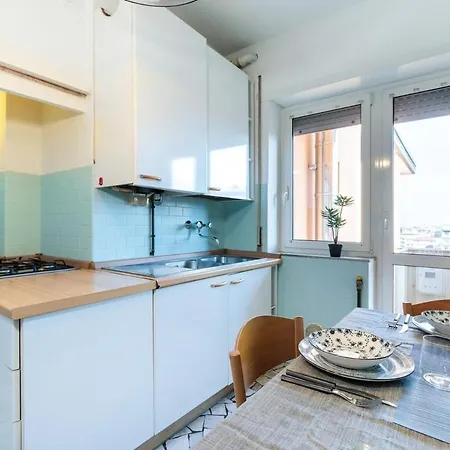 Signorile In Mestre 1 Min From Tram To Apartment Venice