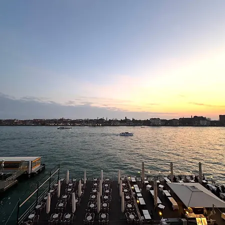 Con Vista Zattere Apartment Venice