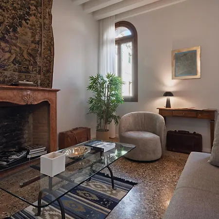 Ca' Vida Trifora Apartment Venice