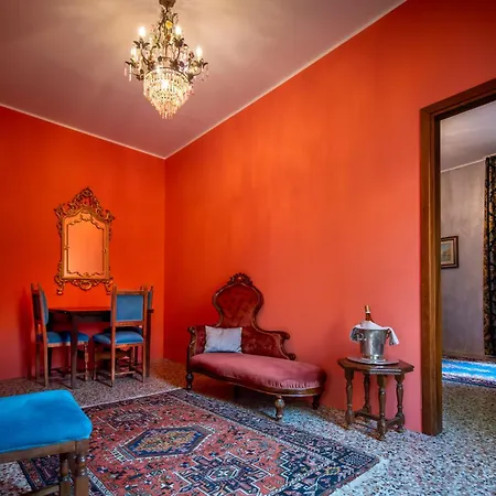 Gasthuis Palazzo San Luca Venetië