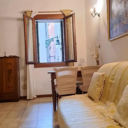 Rialto Laura Apartment *