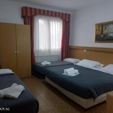 Hotel Tito 3*
