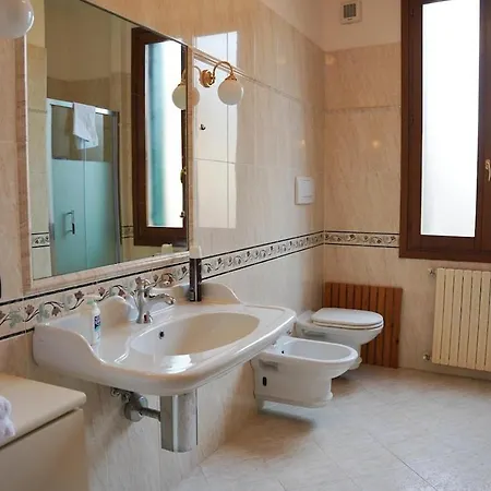 Ca' Ornella Apartment