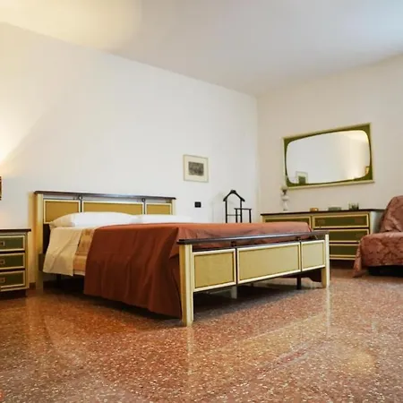 Ca' Ornella Apartment *